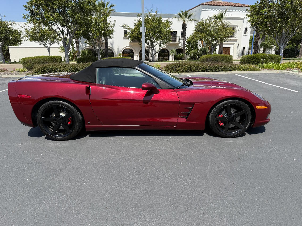 Used 2006 Chevrolet Corvette Convertible w/ Preferred Equipment Group image 5