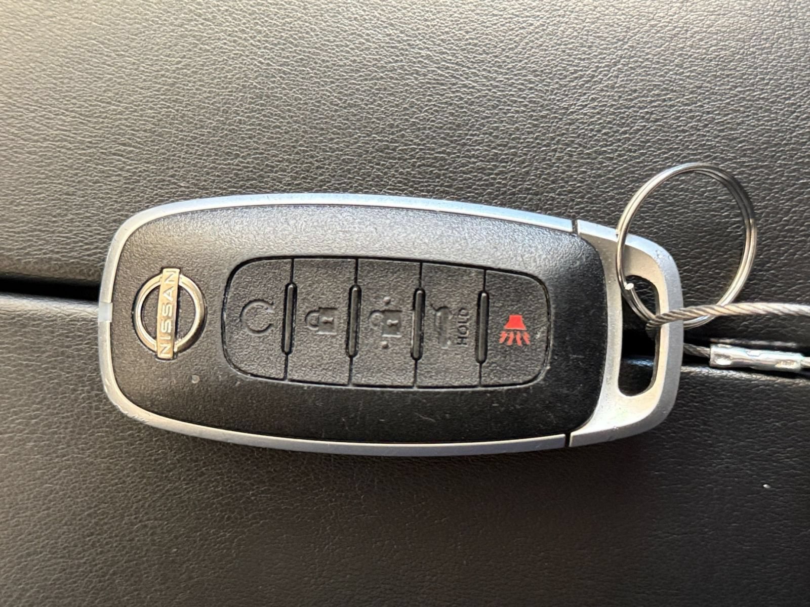 Used 2025 Nissan Rogue SV FWD image 26