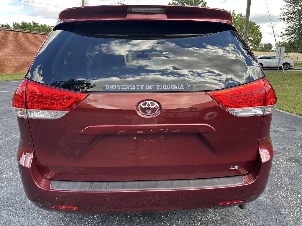 Used 2014 Toyota Sienna LE FWD image 7