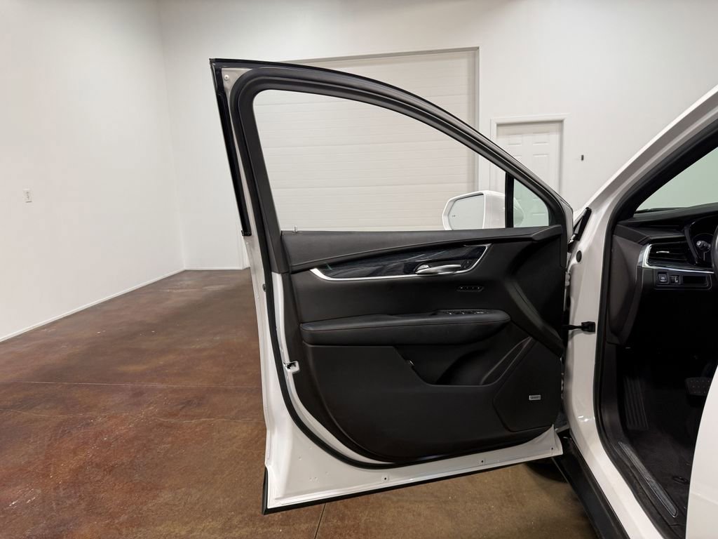 Used 2020 Cadillac XT5 Premium Luxury image 57