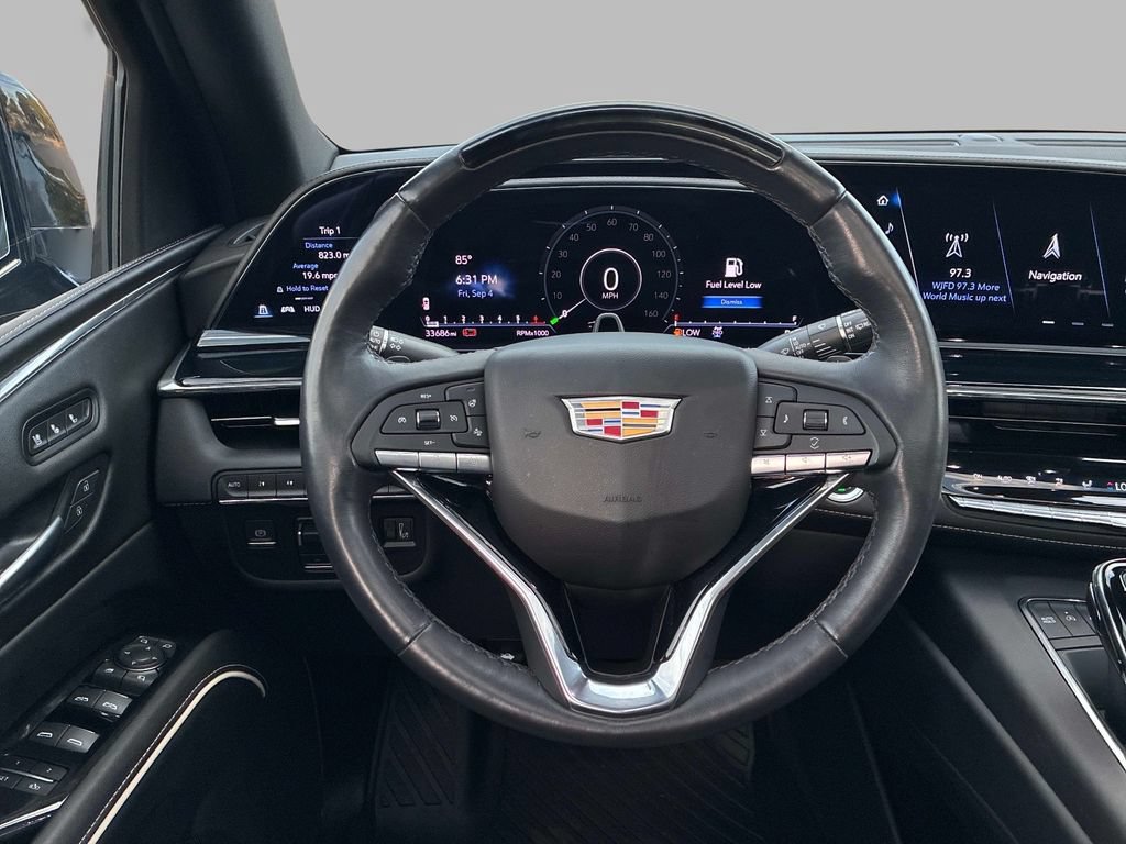 Used 2024 Cadillac Escalade Premium Luxury w/ Performance Package AWD/4WD image 23