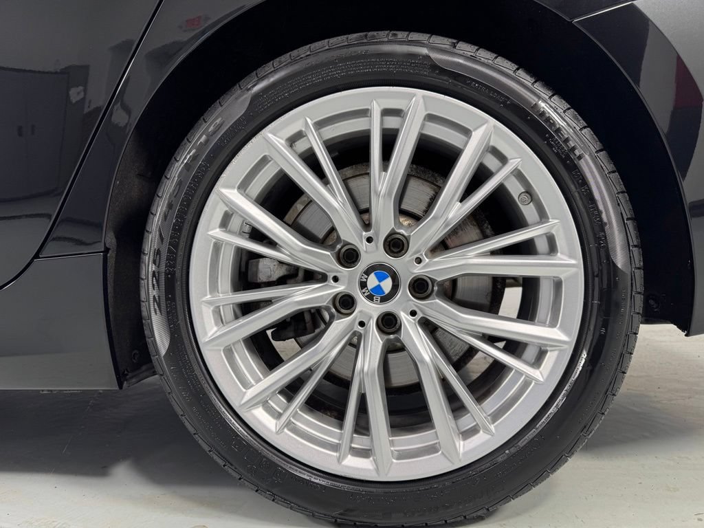 Certified 2023 BMW 330i xDrive Sedan w/ Driving Assistance Package AWD/4WD image 11