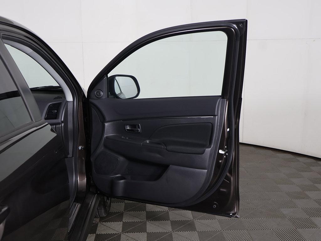 New 2027 Mitsubishi Outlander Sport LE AWD/4WD image 16
