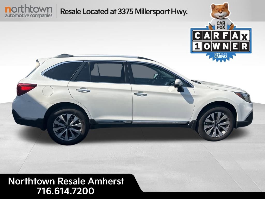 Used 2018 Subaru Outback 3.6R Touring image 2