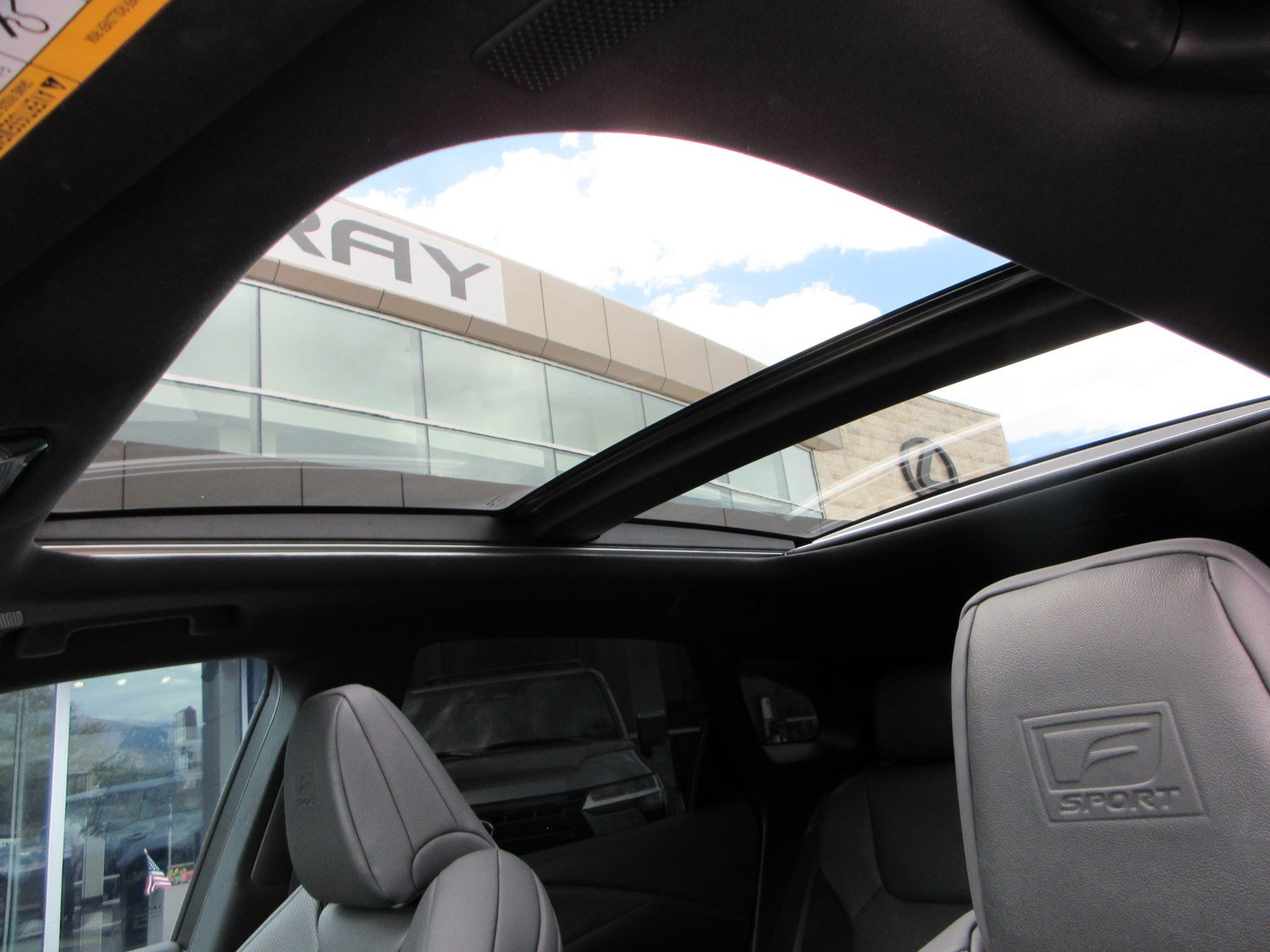 Used 2023 Lexus RX 500h F Sport w/ Accessory Package (Z1) AWD/4WD image 18