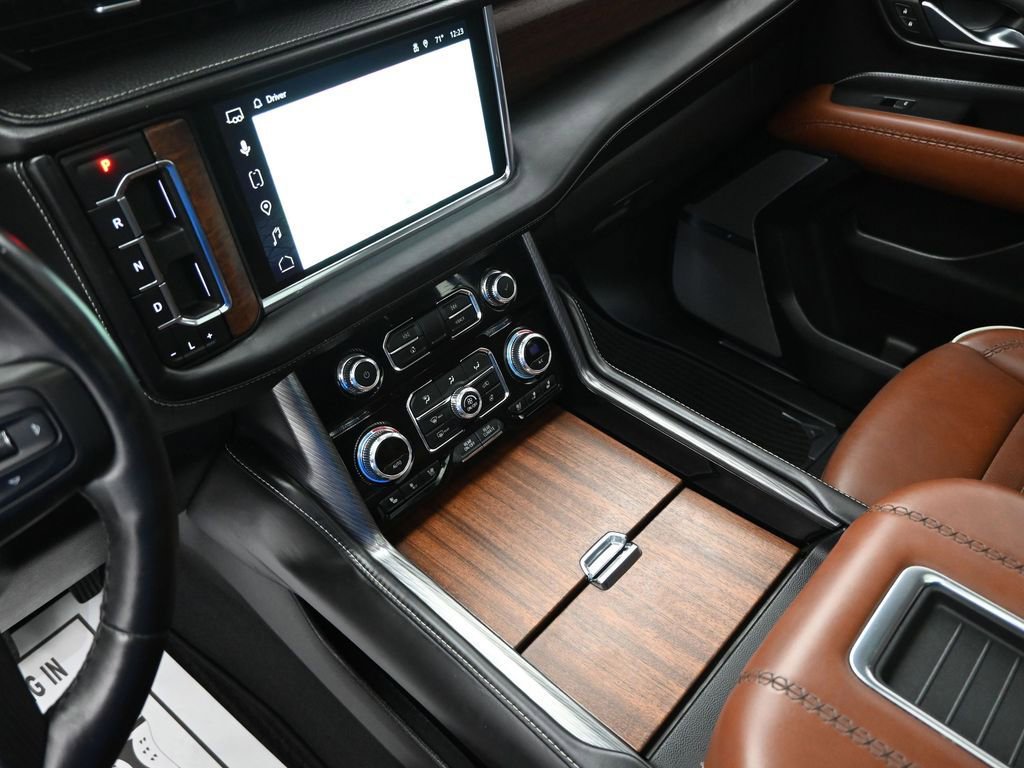Used 2023 GMC Yukon Denali Ultimate image 25