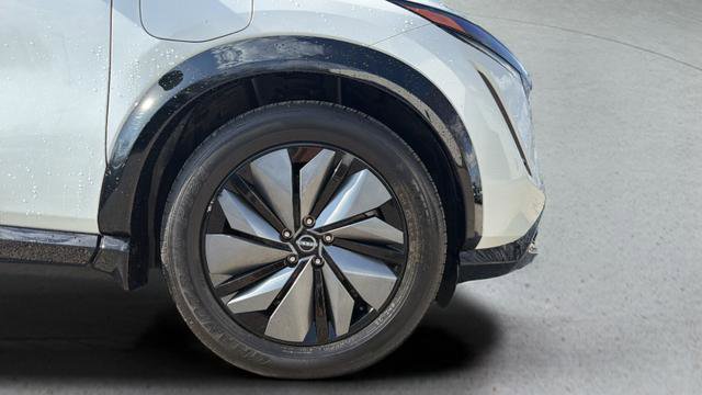 Used 2025 Nissan Ariya AWD image 9