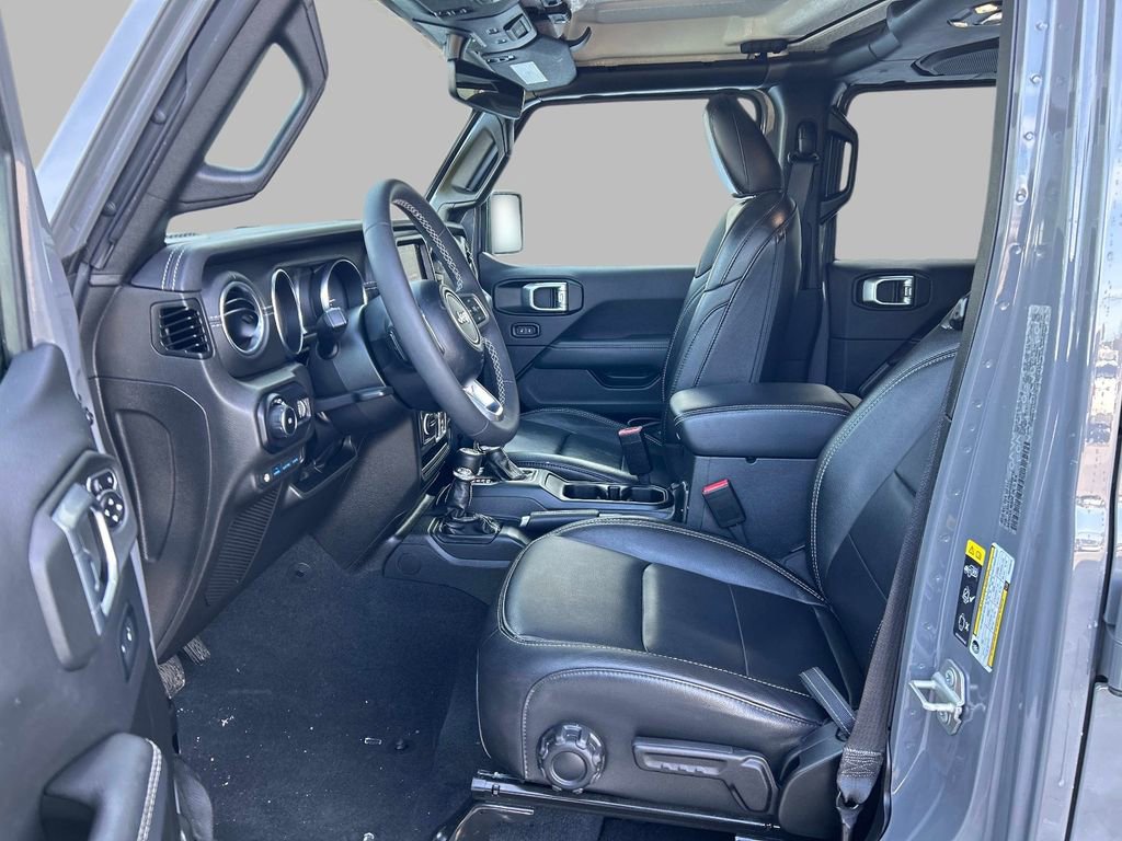 Used 2023 Jeep Wrangler Unlimited Sahara image 12