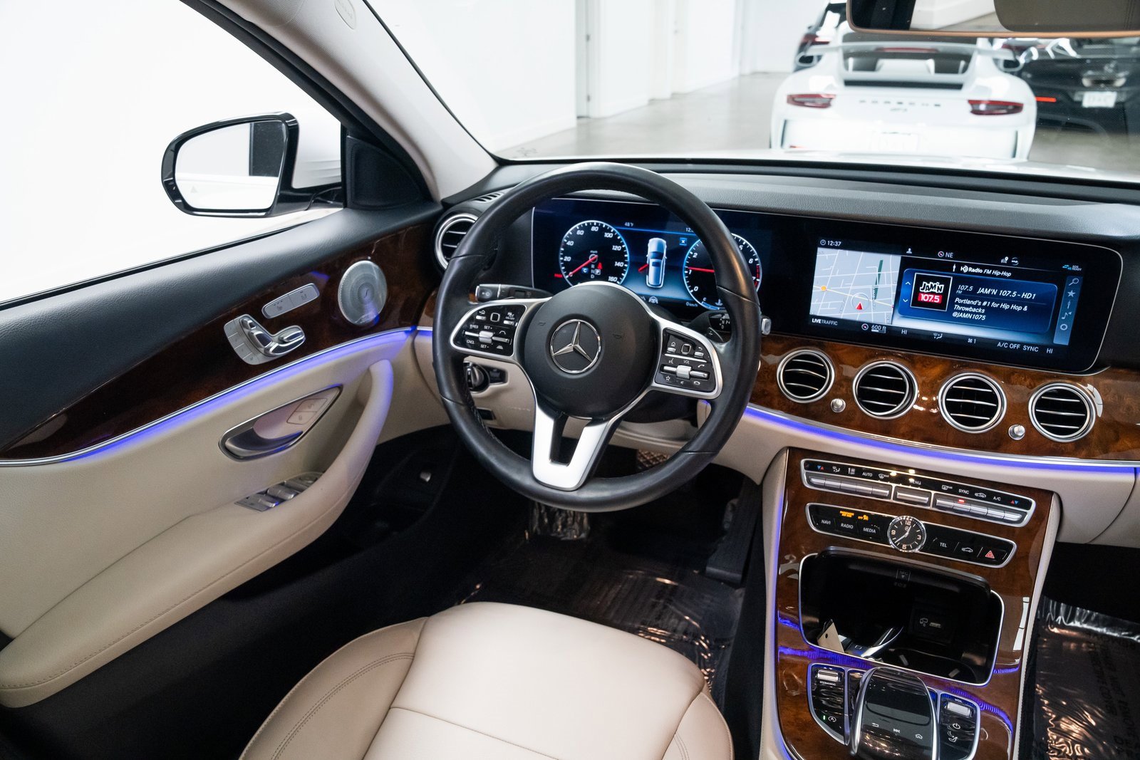 Used 2020 Mercedes-Benz E 450 4MATIC Wagon image 10