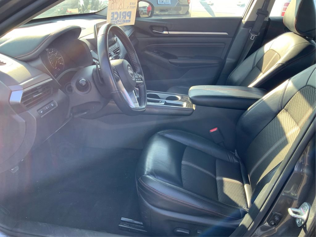 Used 2023 Nissan Altima 2.5 SR image 9