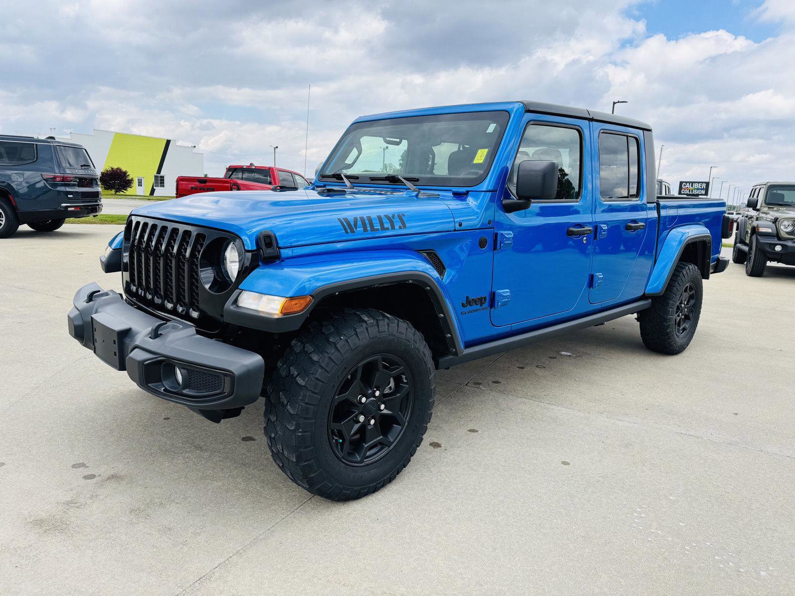 Used 2021 Jeep Gladiator Sport AWD/4WD image 28