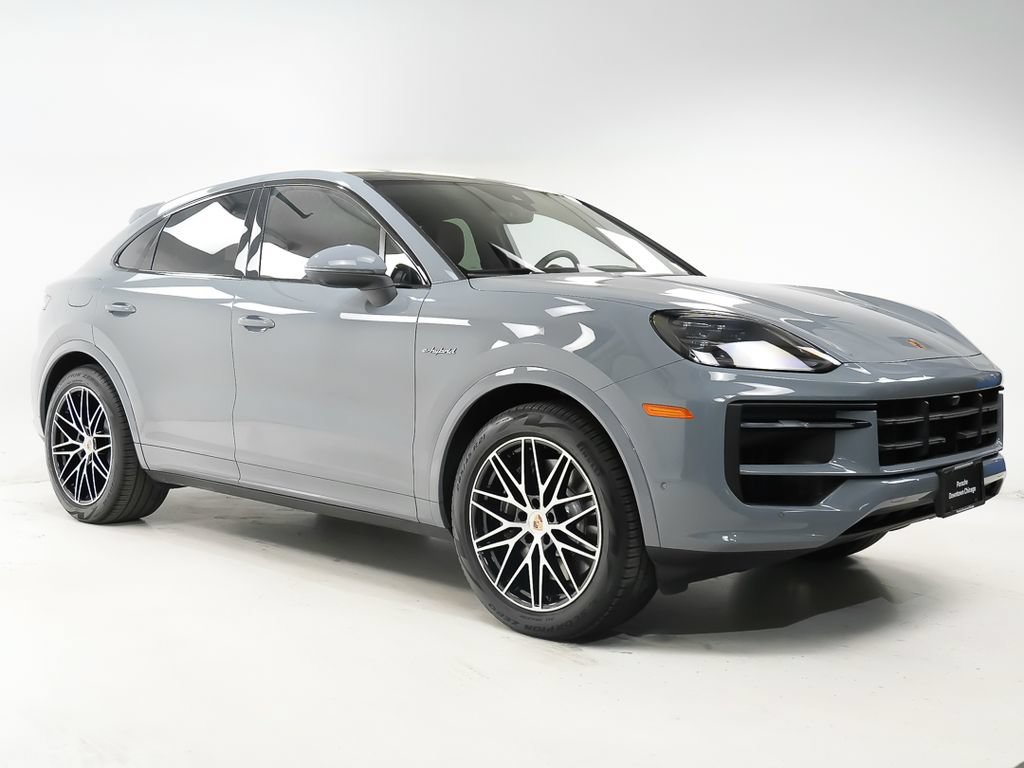 Certified 2026 Porsche Cayenne E-Hybrid Coupe AWD/4WD image 5