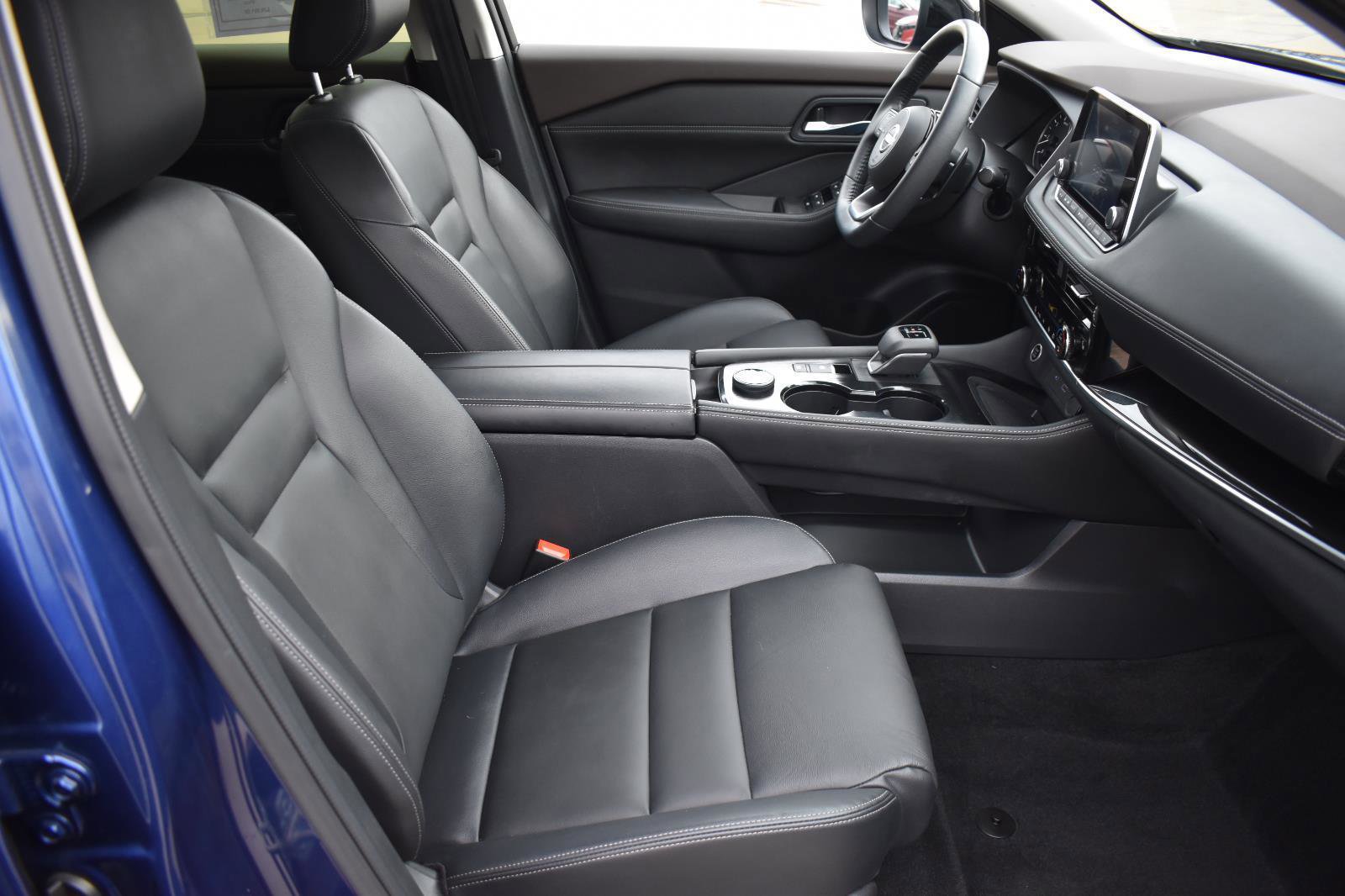 Used 2023 Nissan Rogue SL image 15