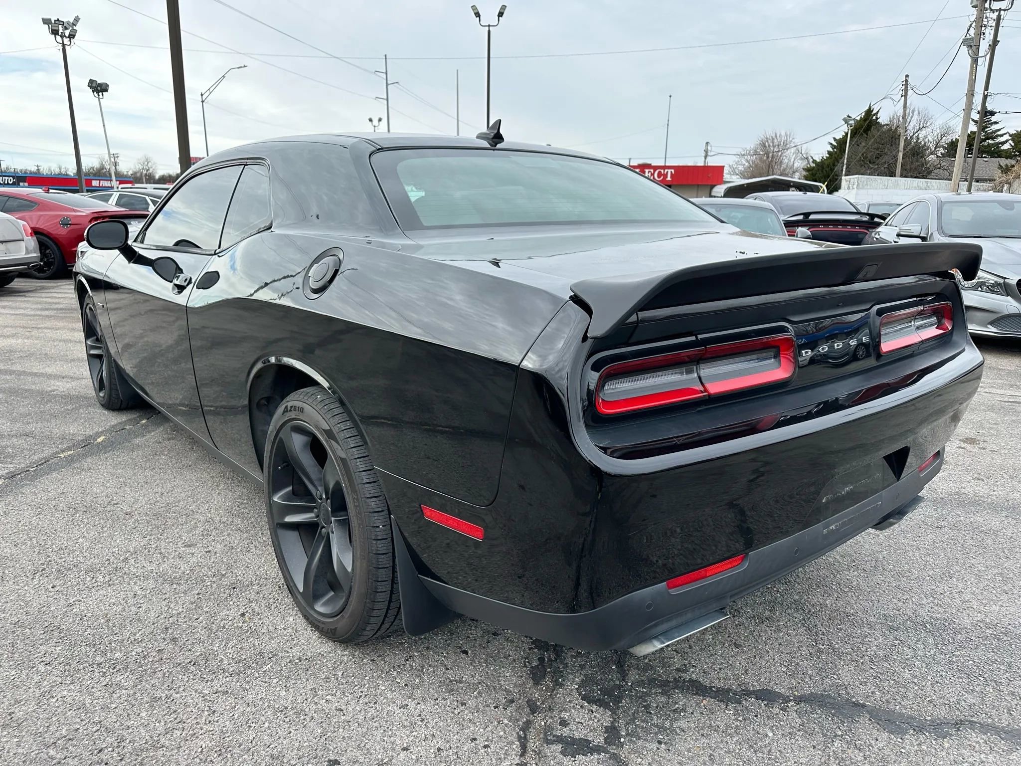 Used 2015 Dodge Challenger R/T w/ Quick Order Package 22B R/T RWD image 38