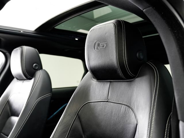 Used 2018 Jaguar F-PACE S image 10