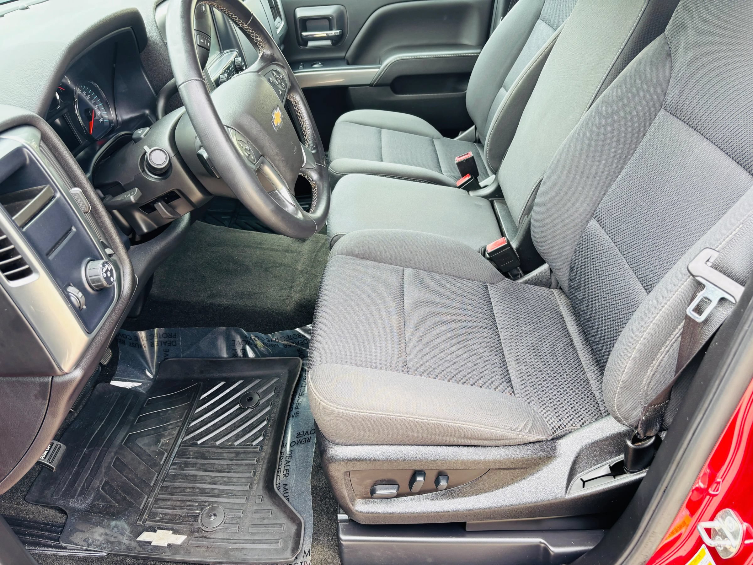 Used 2018 Chevrolet Silverado 1500 LT w/ Texas Edition RWD image 18