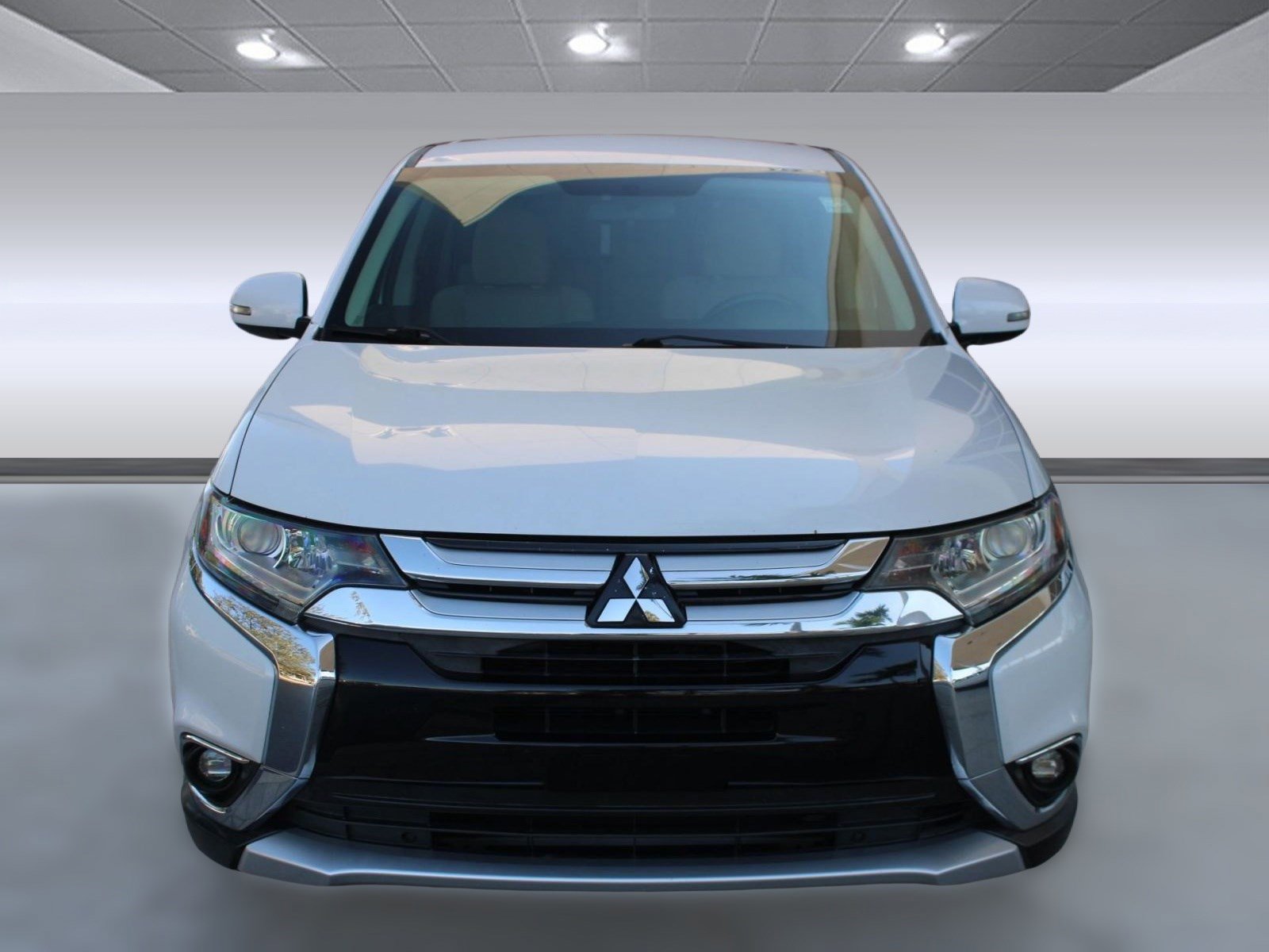 Used 2017 Mitsubishi Outlander SE image 6