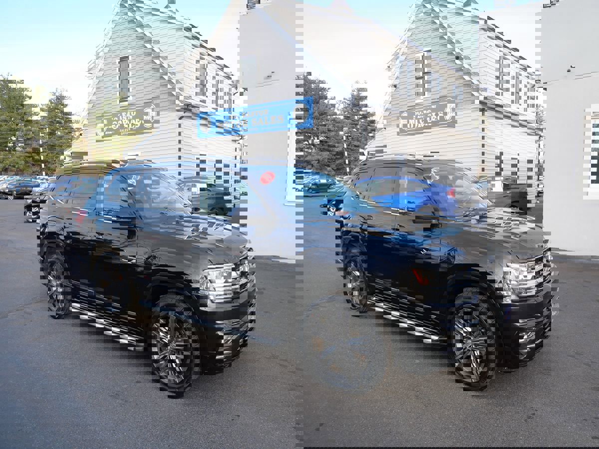 Used 2019 Volkswagen Atlas SEL R-Line image 2