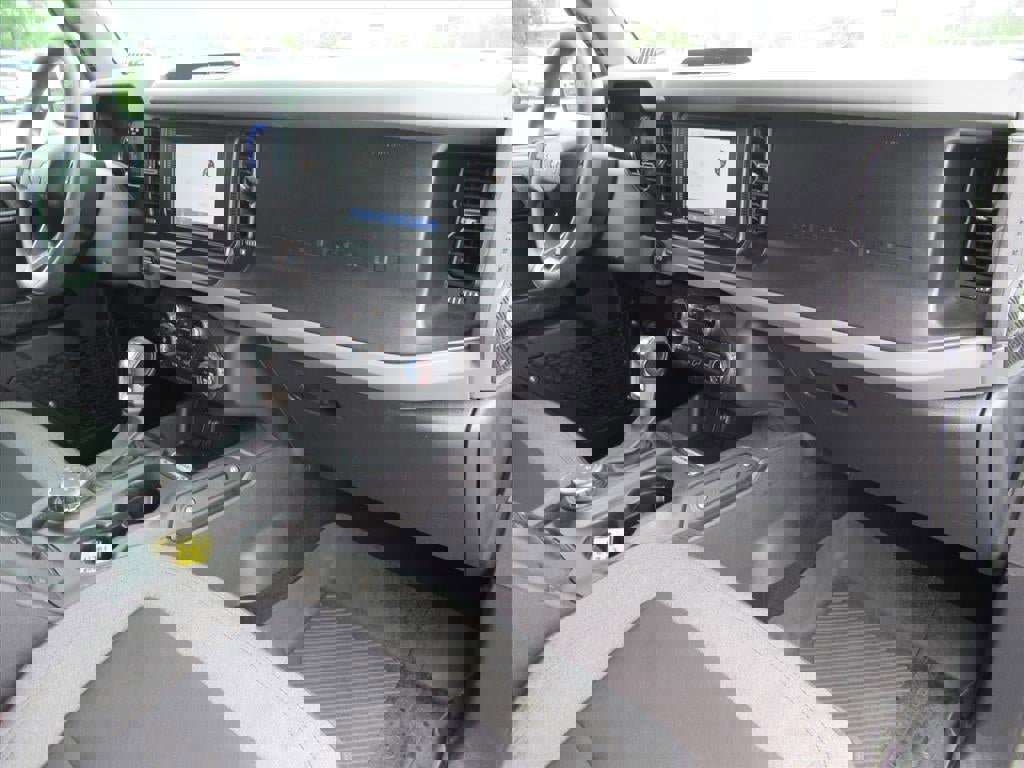 Used 2022 Ford Bronco 4-Door AWD/4WD image 11