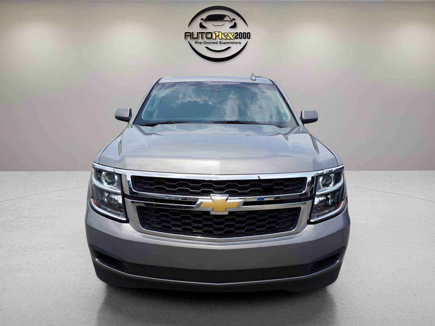 Used 2018 Chevrolet Tahoe LS image 2