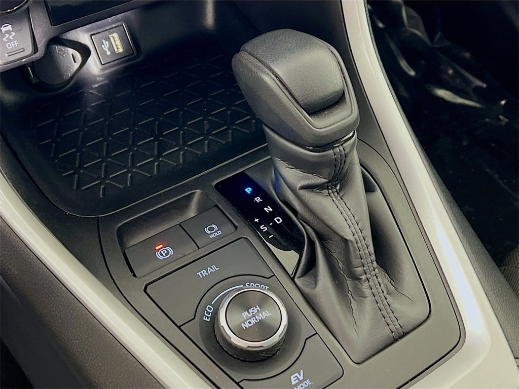 Certified 2025 Toyota RAV4 XLE image 16