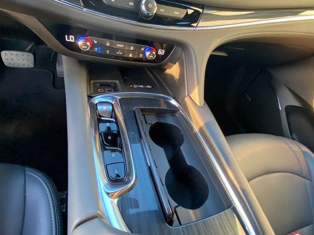Used 2024 Buick Enclave Premium image 26