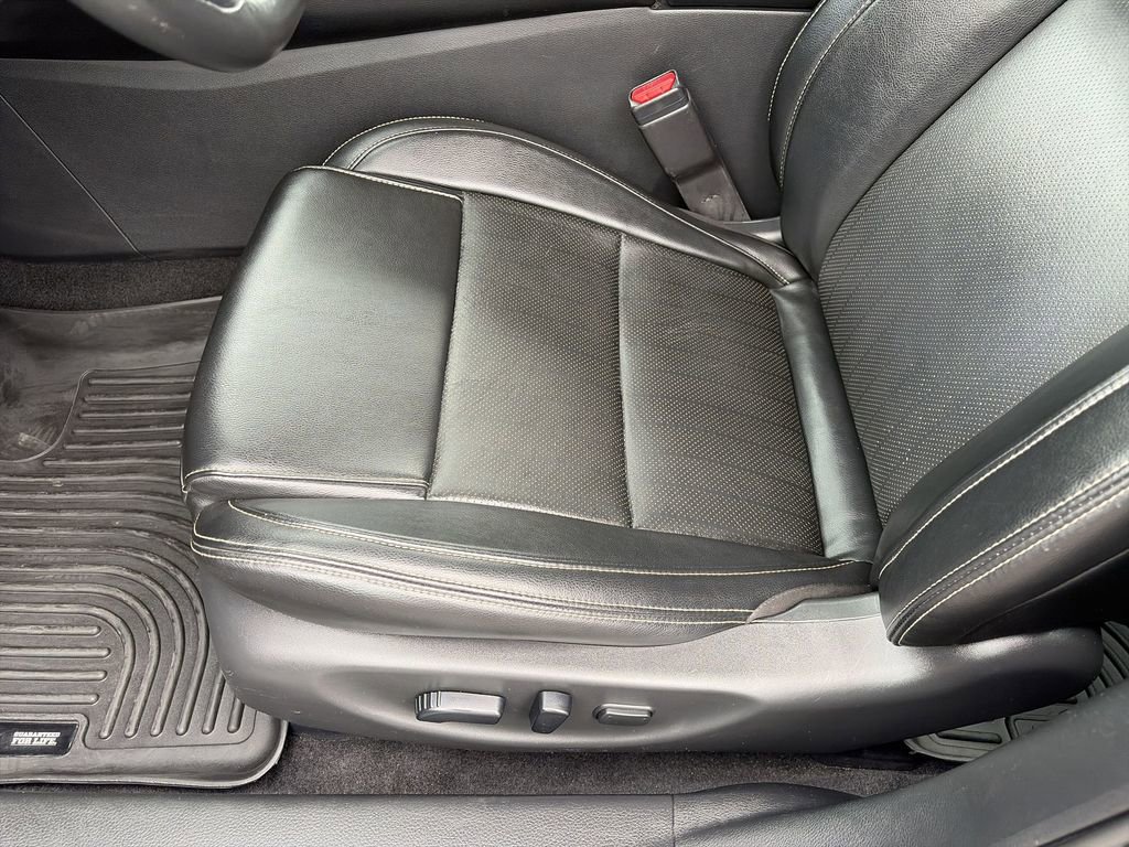 Used 2021 Nissan Maxima 3.5 SV w/ Floor Mat Group FWD image 12