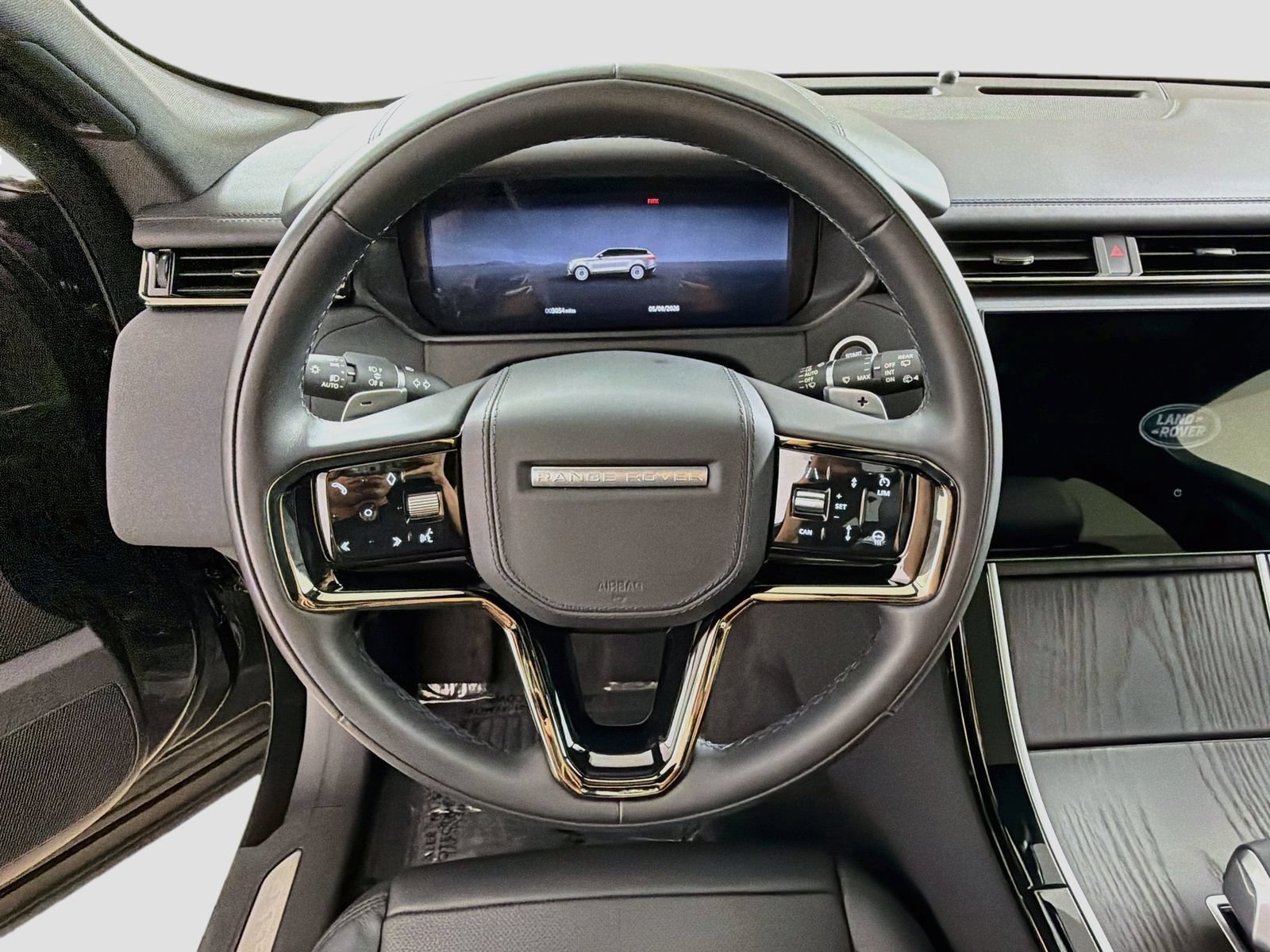 Certified 2026 Land Rover Range Rover Velar Dynamic SE AWD/4WD image 11