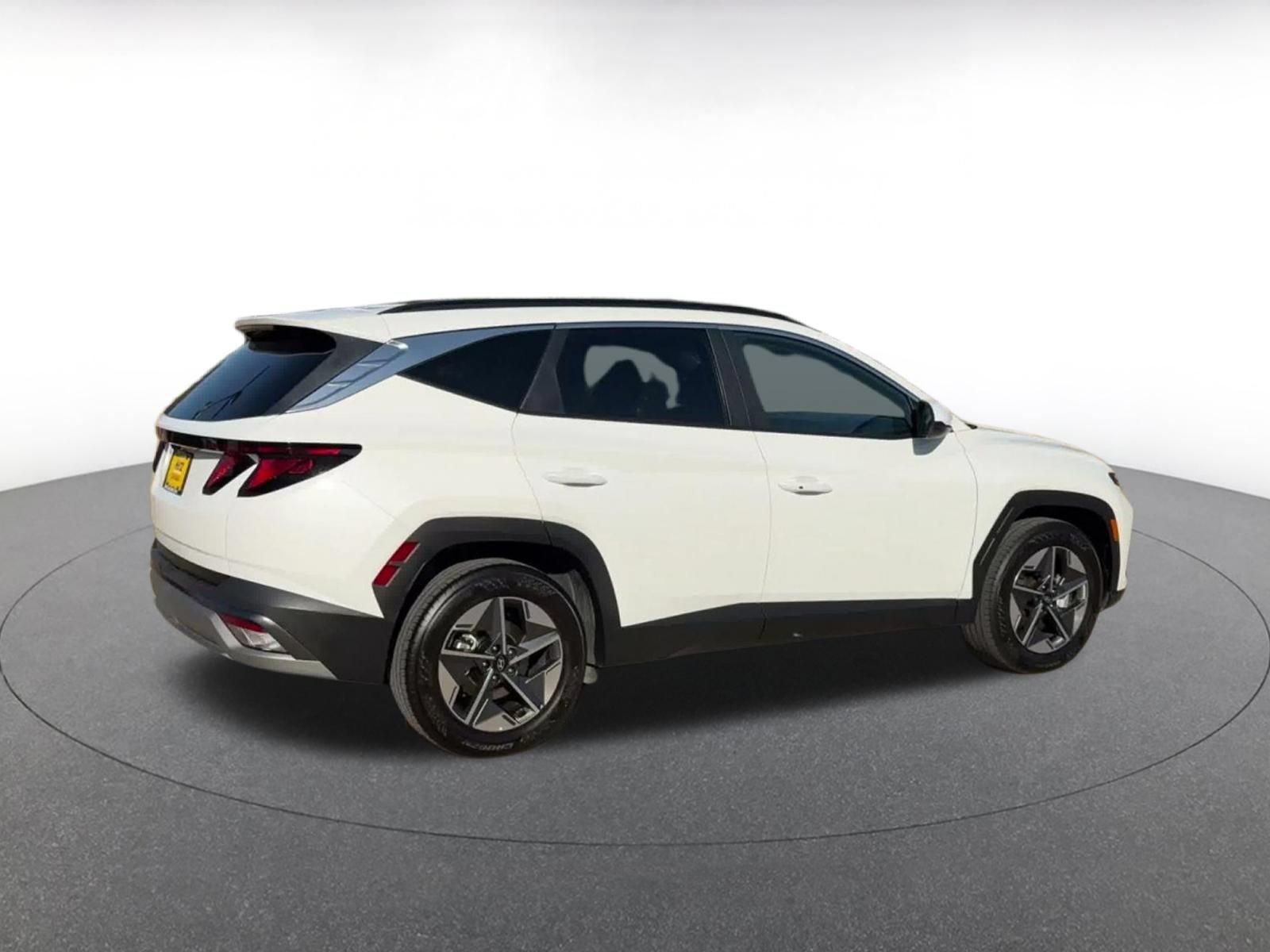 Used 2026 Hyundai Tucson SEL Plus FWD image 14