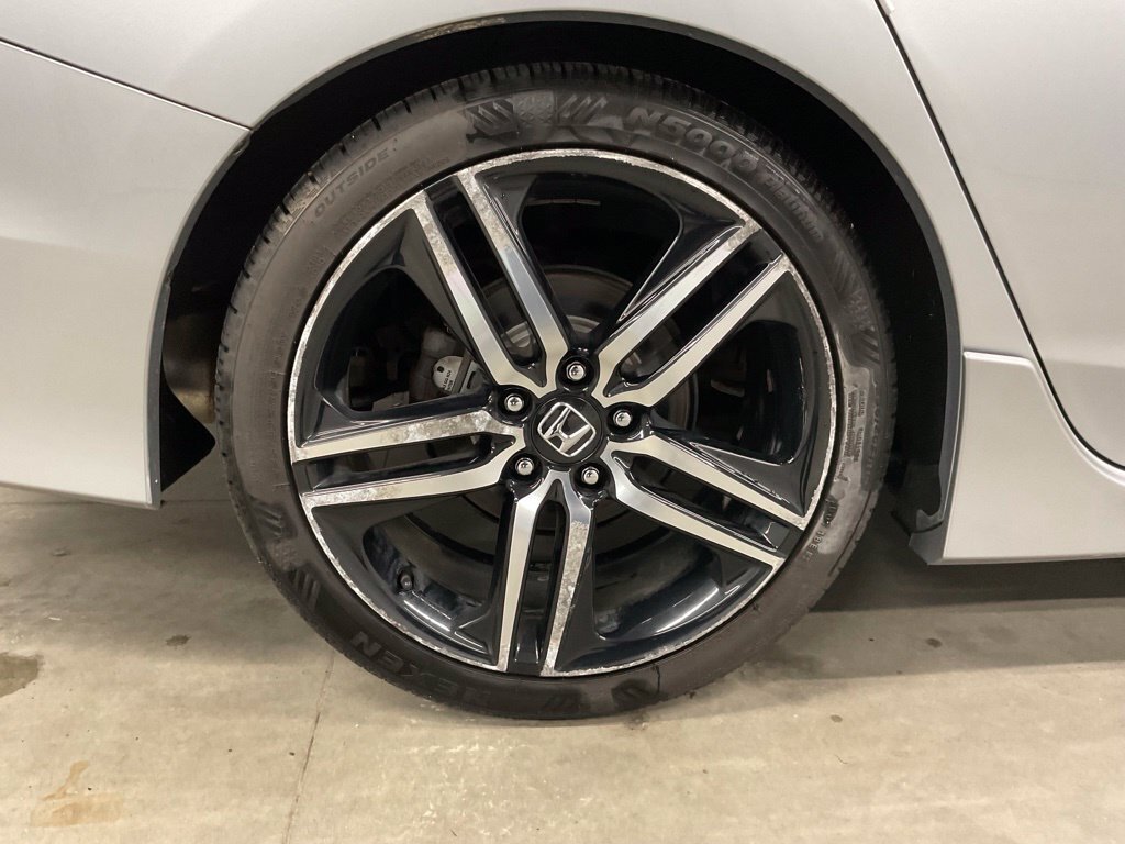 Used 2017 Honda Accord Touring image 22