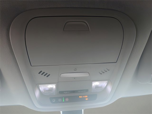 Used 2018 Buick Enclave Essence image 22