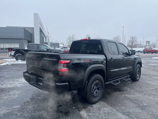 Used 2025 Nissan Frontier PRO-4X image 8