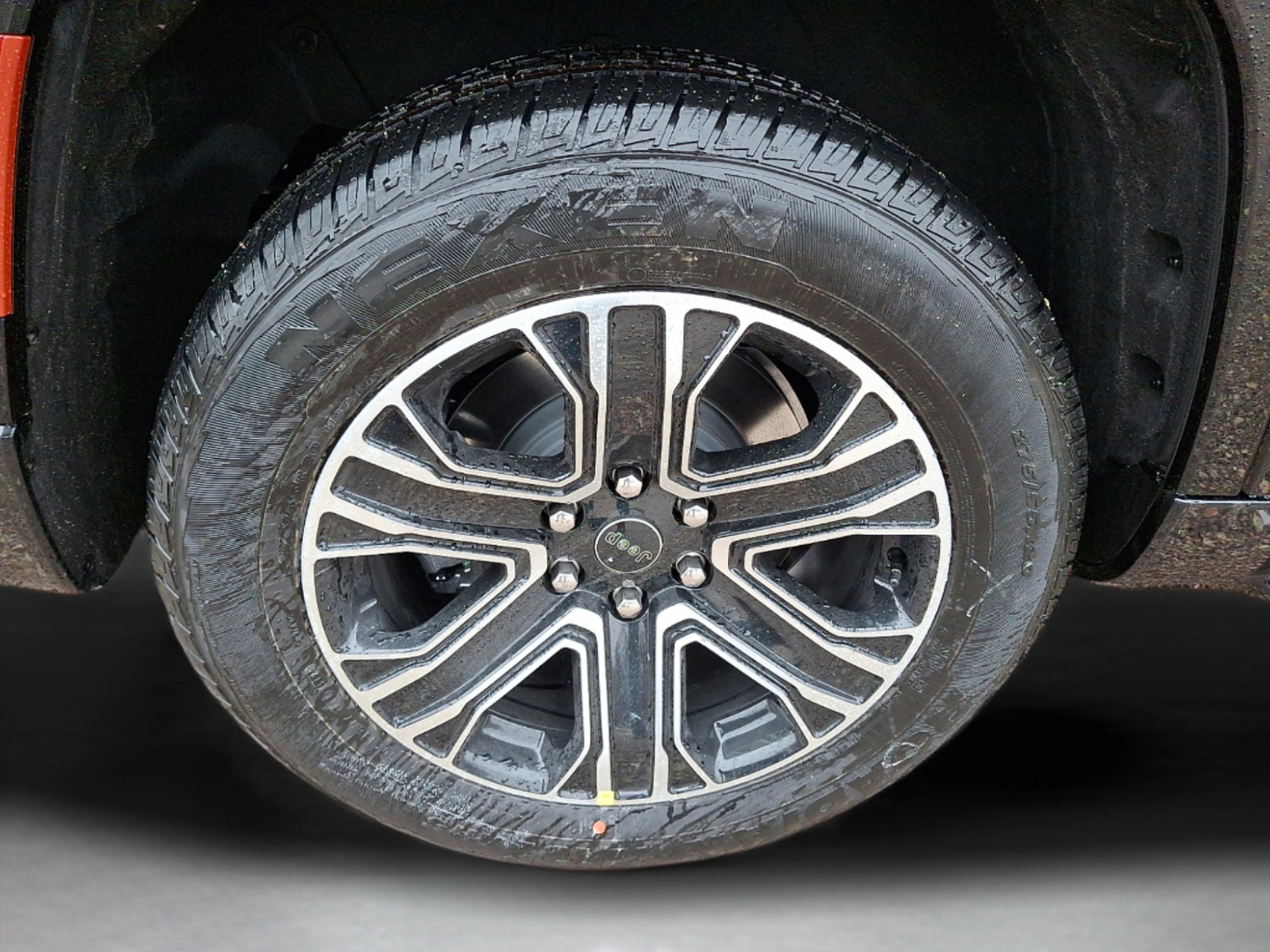 New 2026 Jeep Grand Wagoneer 4WD w/ Premium Group I image 5