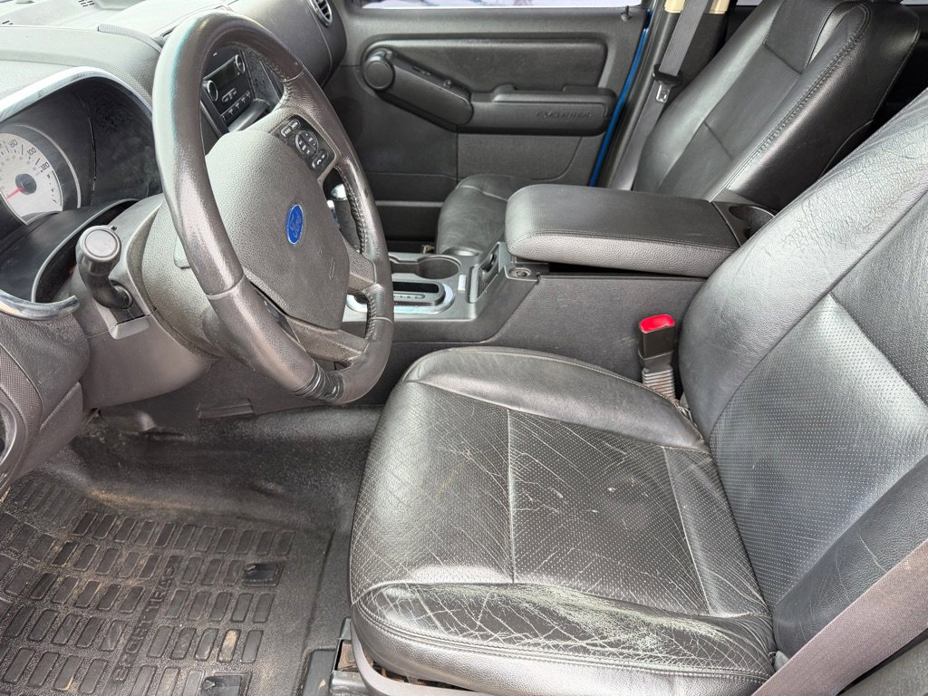 Used 2010 Ford Explorer Sport Trac Limited image 9