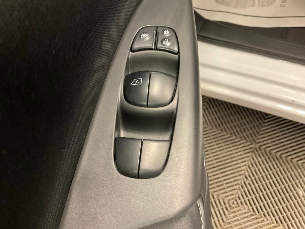 Used 2019 Nissan Sentra SV image 16