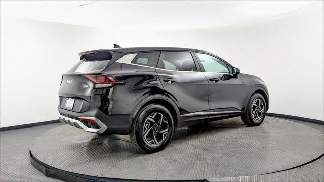 Used 2024 Kia Sportage LX image 8