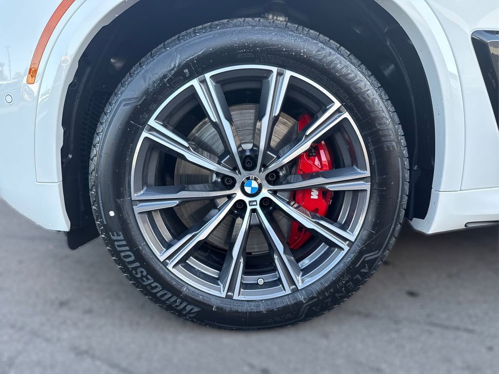 New 2026 BMW X5 M60i w/ Executive Package image 15