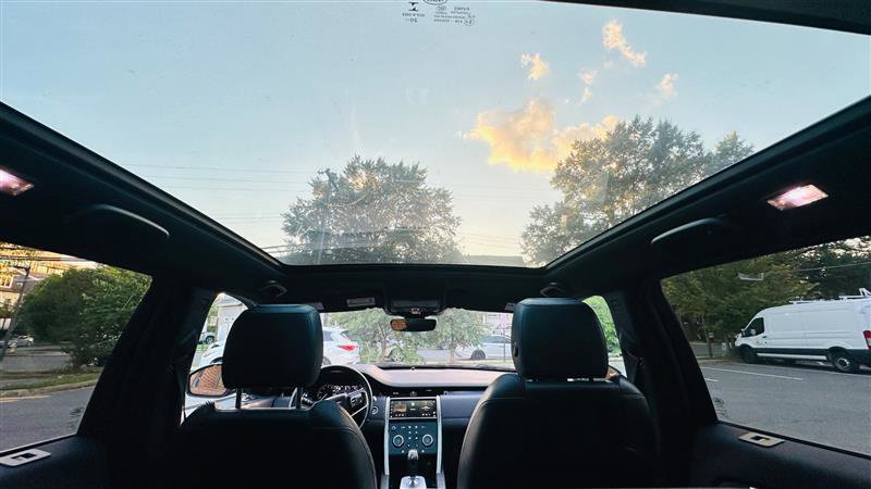 Used 2021 Land Rover Discovery Sport S image 27