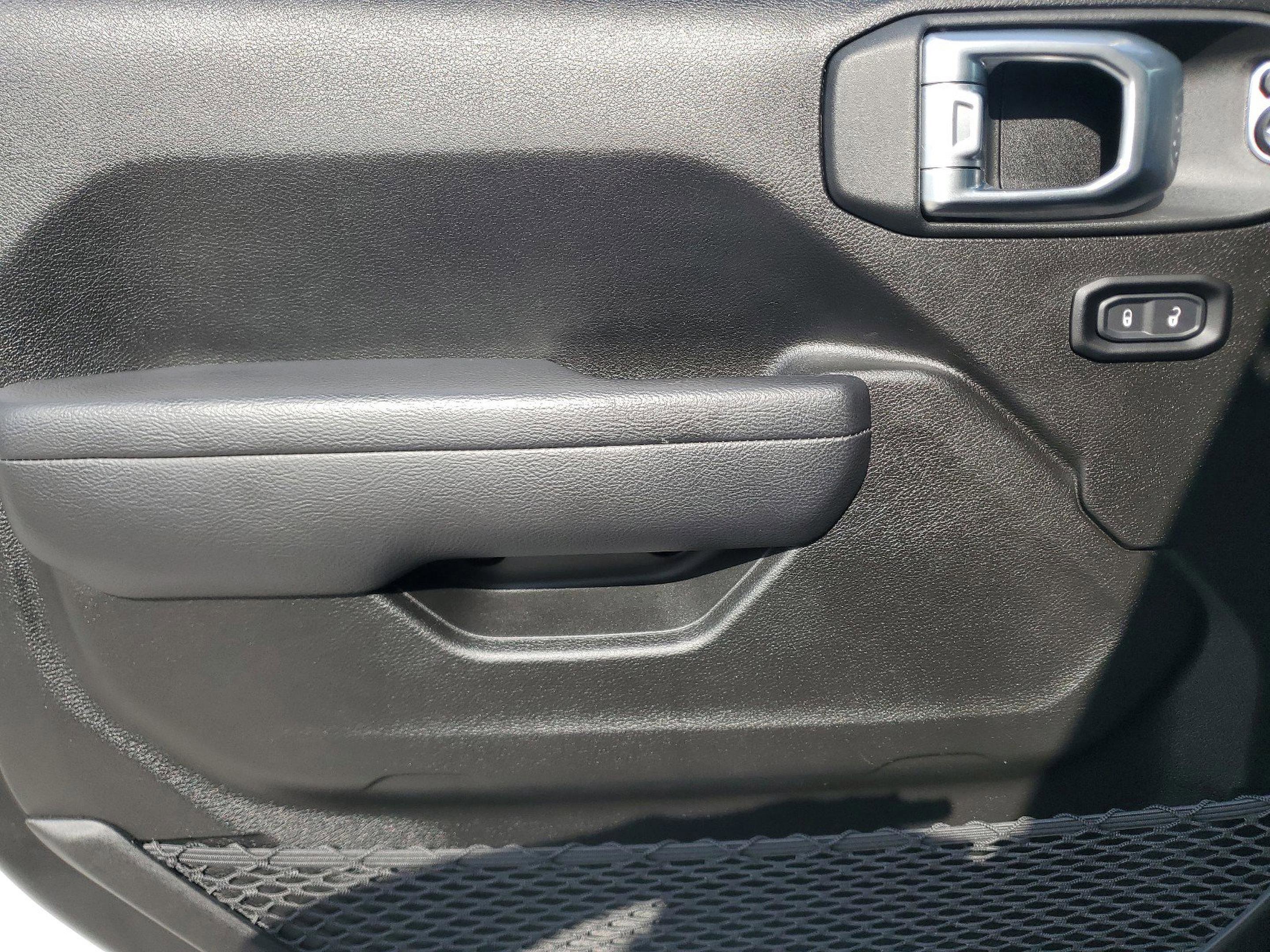 Used 2024 Jeep Wrangler Willys image 13