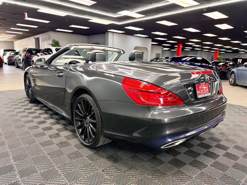 Used 2020 Mercedes-Benz SL 550 image 26