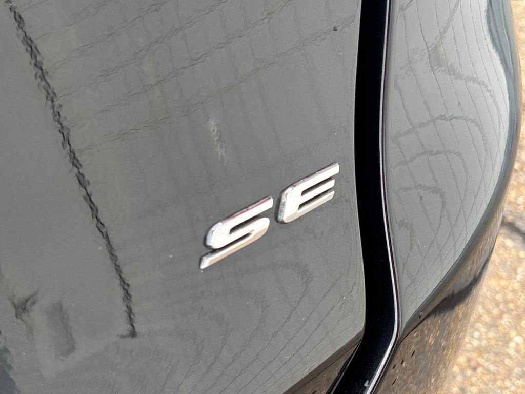 Used 2015 Ford Fusion SE FWD image 39