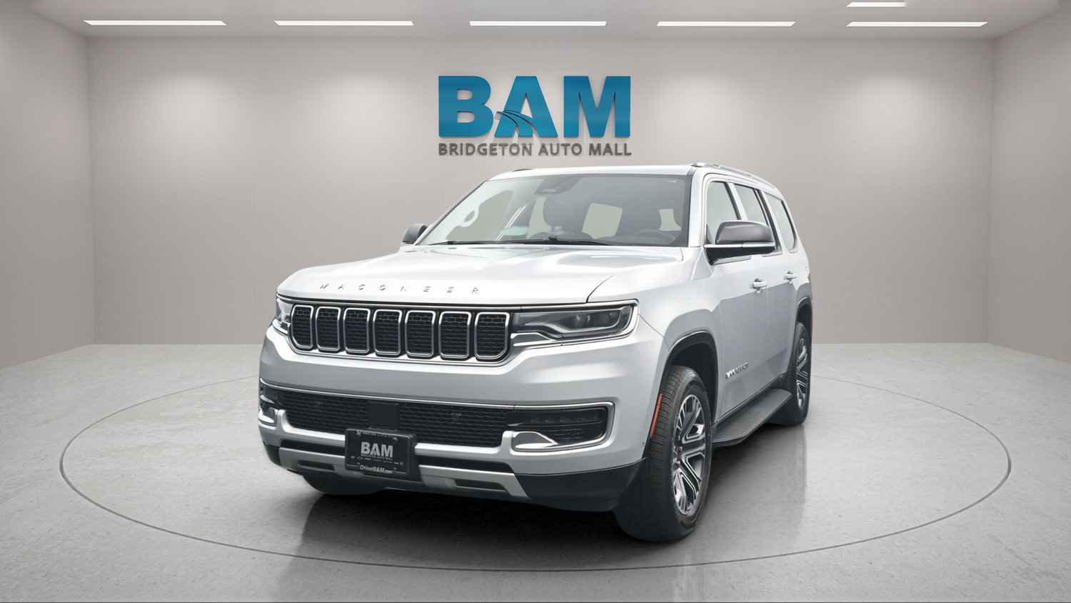 Used 2024 Jeep Wagoneer Series II AWD/4WD image 3