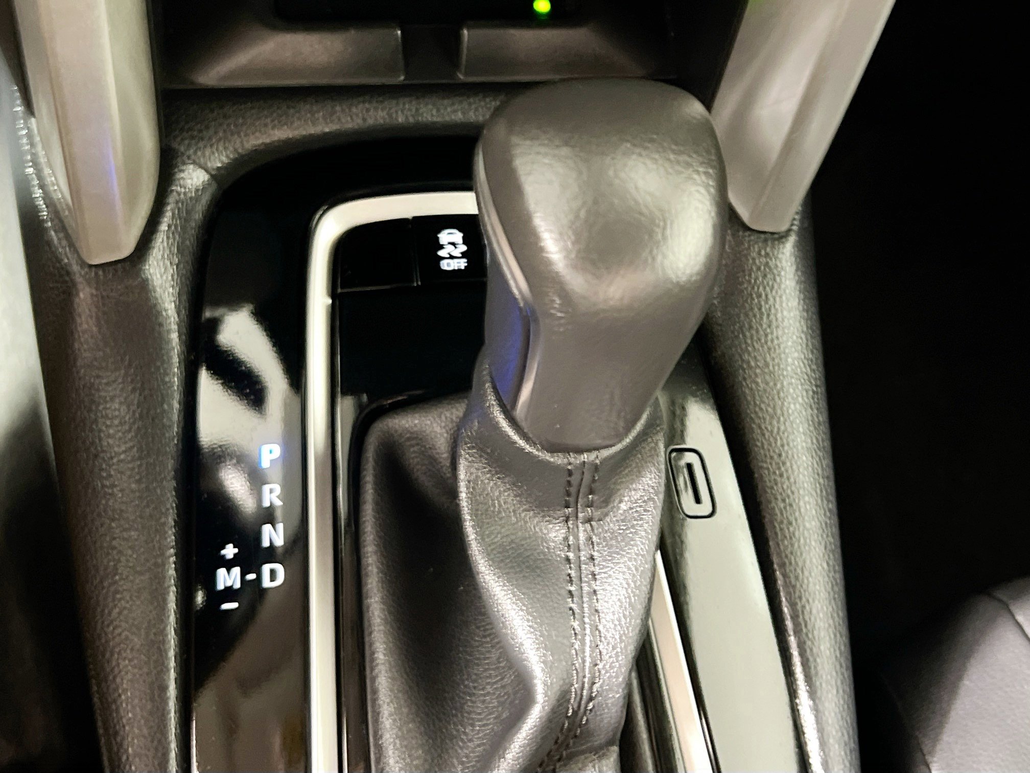 Used 2024 Toyota Corolla Cross XLE image 25