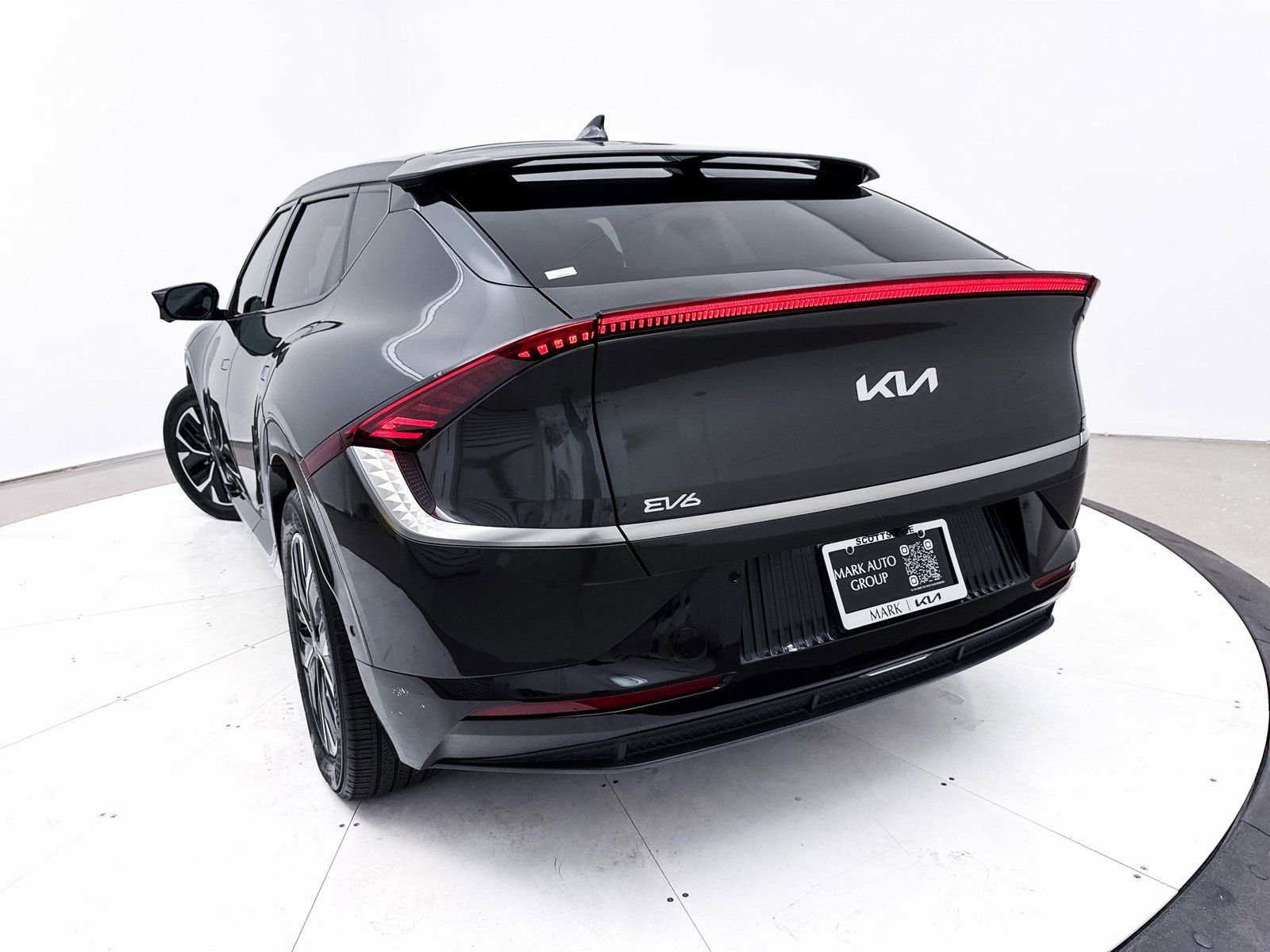 Used 2023 Kia EV6 Wind w/ Wind Technology Package image 4