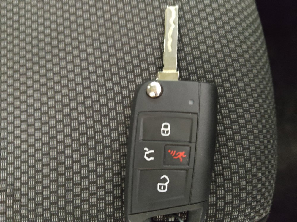 Used 2021 Volkswagen Jetta S w/ Driver Assistance Package FWD image 32