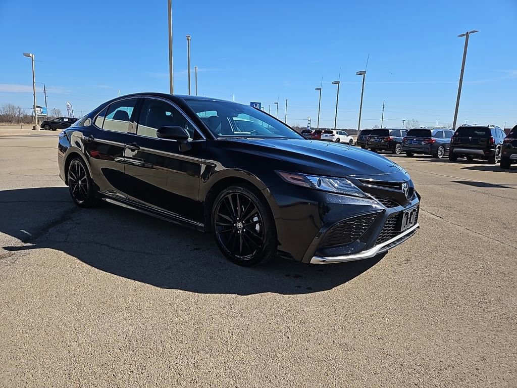 Used 2024 Toyota Camry XSE image 2