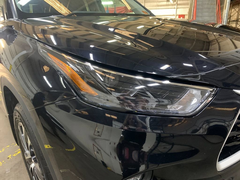 Used 2023 Toyota Highlander XLE image 36