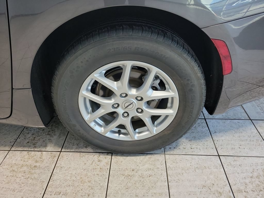 Used 2023 Chrysler Voyager LX FWD image 49
