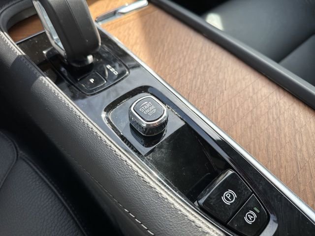 Certified 2023 Volvo XC90 B6 Plus w/ Protection Package Premier image 30