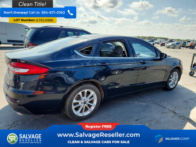 Used 2020 Ford Fusion SE FWD image 4